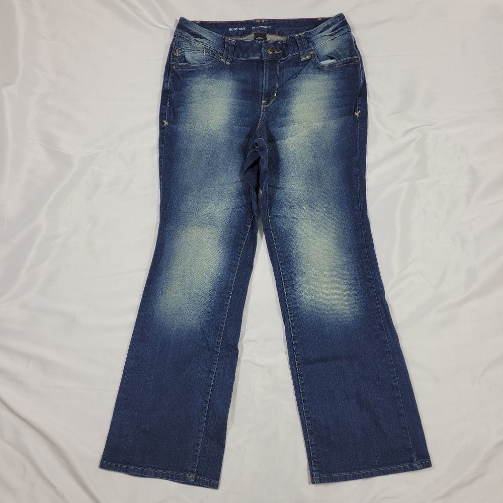Lane Bryant Bootcut Women's size 14 average Distressed Wash Blue Denim Jeans